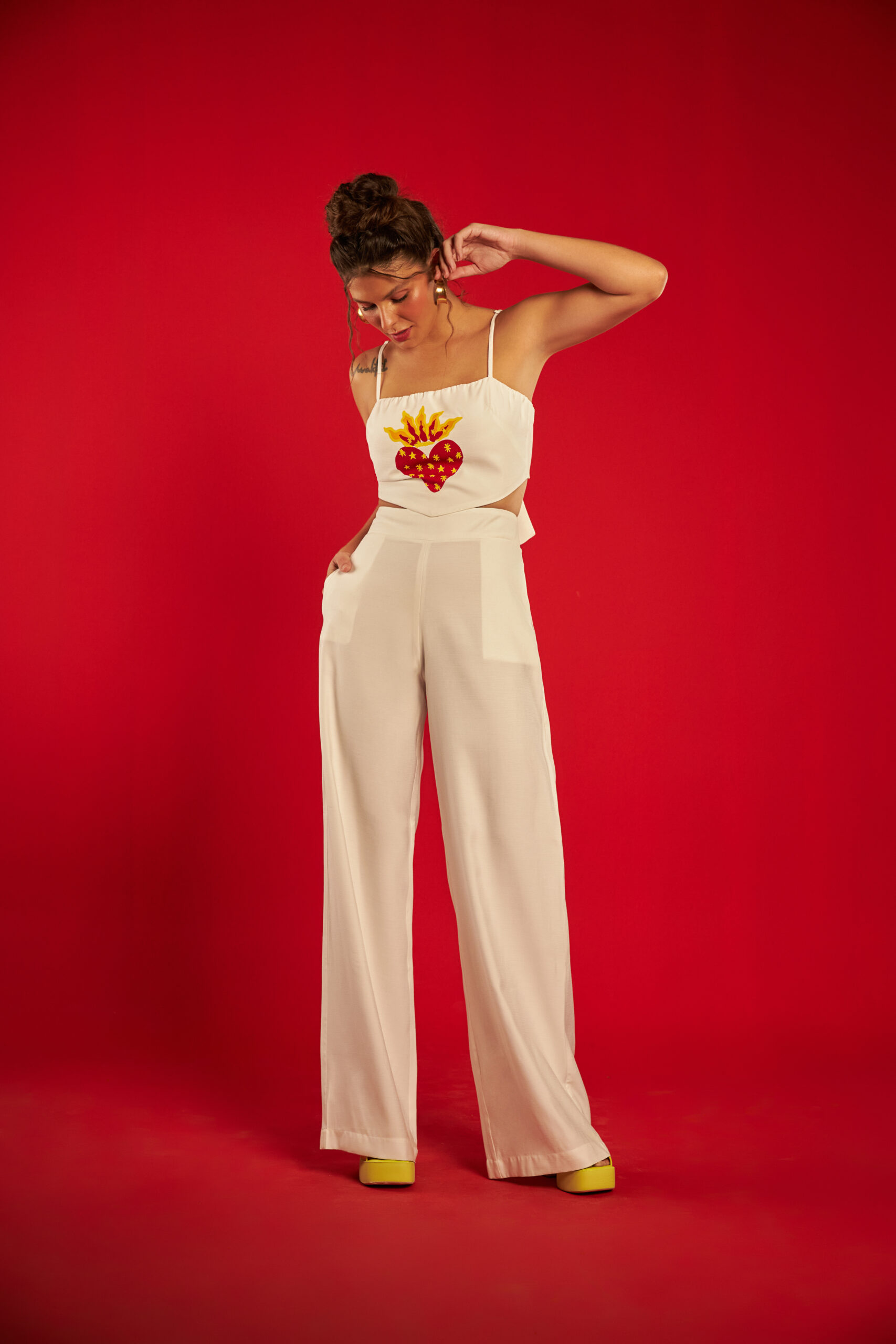 Semi Cropped Sabrina